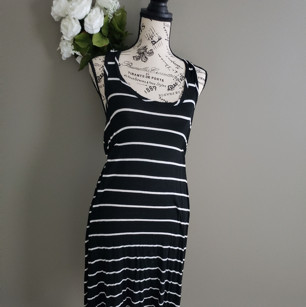 Black and White Stripes Flair Dress🐼